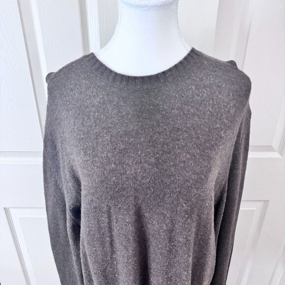 GAP Brown Knit Sweater – Oversized Fit (Large) - Picture 2 of 5